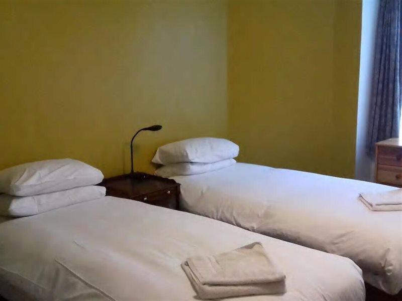 Beersbridge Lodge Glasgow Bagian luar foto
