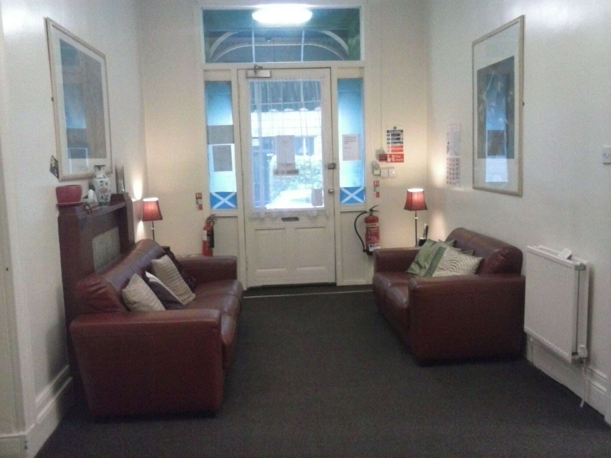 Beersbridge Lodge Glasgow Bagian luar foto